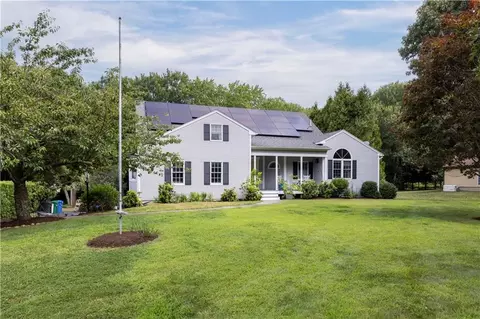 50 White Falls Trl, South Kingstown, RI 02879