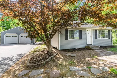 55 Overlea Rd, North Smithfield, RI 02896