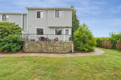 66 Girard Ave #424, Newport, RI 02840