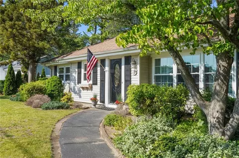 45 Honeysuckle Rd, Warwick, RI 02888