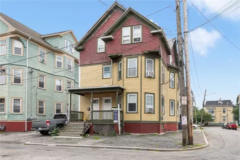 14 Primrose St, Providence, RI 02909