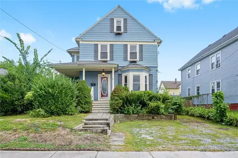 208 Greenwood St, Cranston, RI 02910