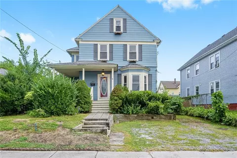 208 Greenwood St, Cranston, RI 02910