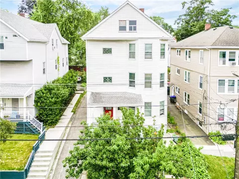 89 Rochambeau Ave, Providence, RI 02906