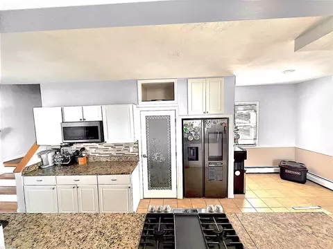 Kitchen - 38 Ogden Ave, Warwick, RI 02889 photo 5 of 5