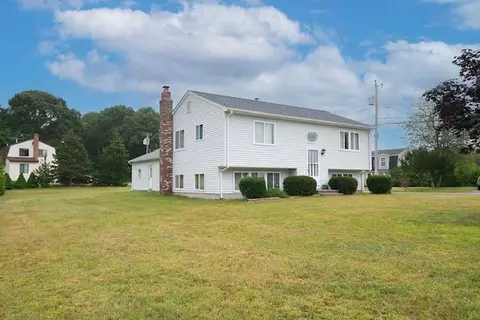 1 Sandy Ln, Westerly, RI 02891 photo 2