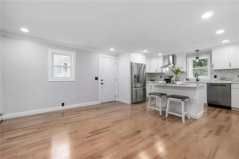 29 Zenon St, Burrillville, RI 02839 photo 4