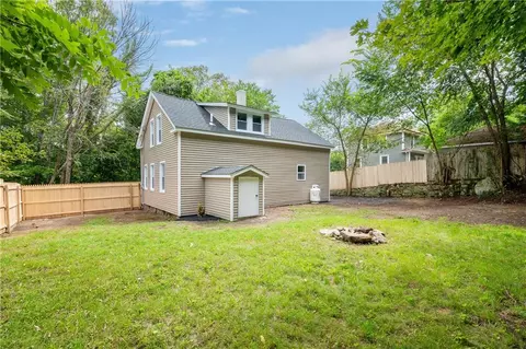 29 Zenon St, Burrillville, RI 02839 photo 18