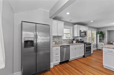 11 Atlantic Ave, Warwick, RI 02888 photo 16