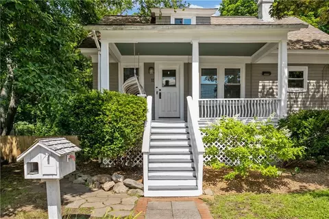 11 Atlantic Ave, Warwick, RI 02888 photo 2