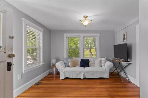 11 Atlantic Ave, Warwick, RI 02888 photo 6