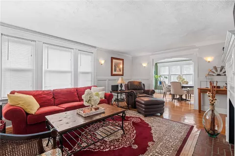 2 Brook St, Smithfield, RI 02917 photo 3