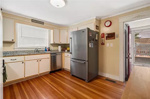 2 Brook St, Smithfield, RI 02917 photo 7