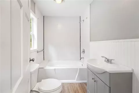 66 Roy Ave, Woonsocket, RI 02895 photo 7