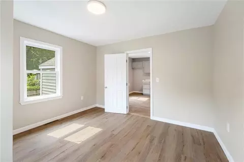 66 Roy Ave, Woonsocket, RI 02895 photo 4