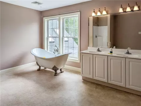 223 John Dyer Rd, Little Compton, RI 02837 photo 5