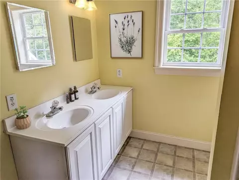 223 John Dyer Rd, Little Compton, RI 02837 photo 12