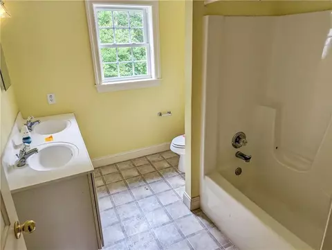 223 John Dyer Rd, Little Compton, RI 02837 photo 11