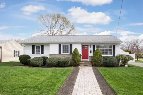 20 Chandler St, North Providence, RI 02904