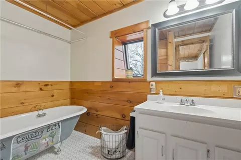 2150 Putnam Pike, Glocester, RI 02814 photo 20