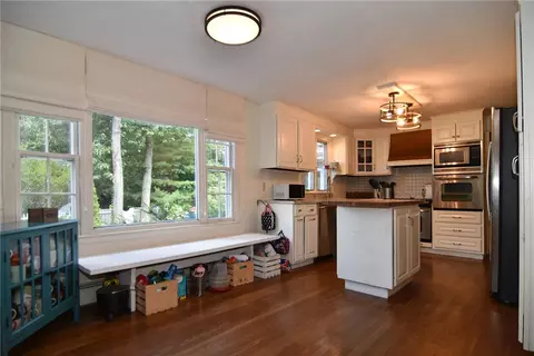 155 Hedgerow Dr, Warwick, RI 02886 photo 7