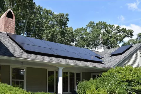 155 Hedgerow Dr, Warwick, RI 02886 photo 3