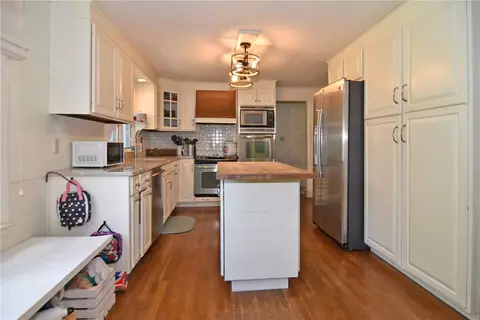 155 Hedgerow Dr, Warwick, RI 02886 photo 9