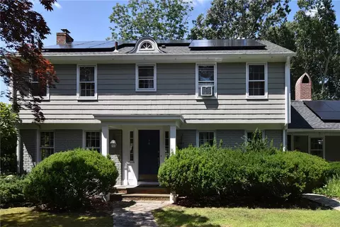 155 Hedgerow Dr, Warwick, RI 02886 photo 2