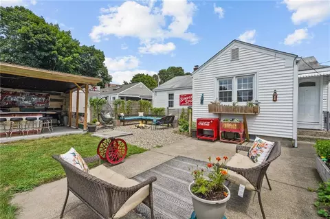 202 Maplecrest Dr, Pawtucket, RI 02861 photo 30