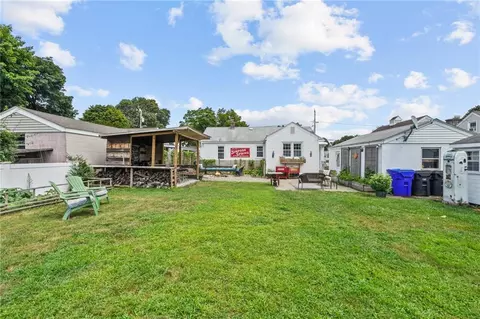 202 Maplecrest Dr, Pawtucket, RI 02861 photo 31