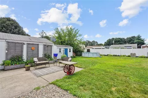 202 Maplecrest Dr, Pawtucket, RI 02861 photo 29