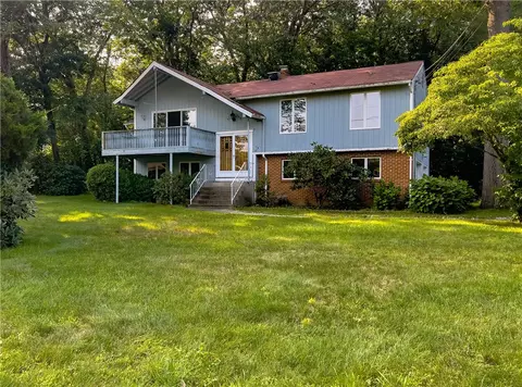 50 Roger Williams Dr, Johnston, RI 02919