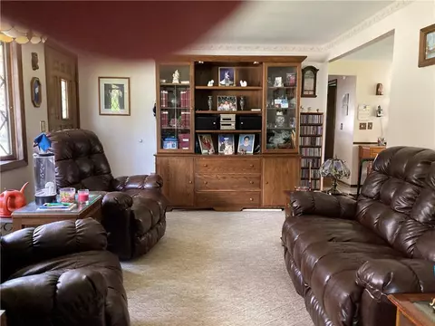 184 Bayberry Rd, Woonsocket, RI 02895 photo 8