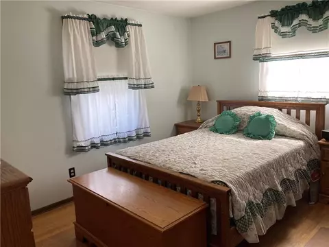 184 Bayberry Rd, Woonsocket, RI 02895 photo 4