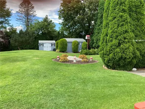 184 Bayberry Rd, Woonsocket, RI 02895 photo 14