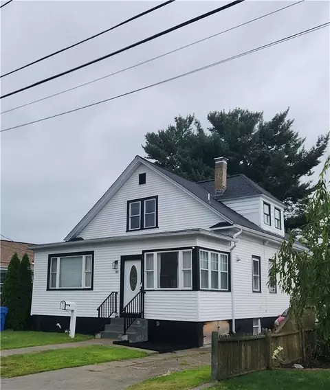 48 Burbank St, Cranston, RI 02910