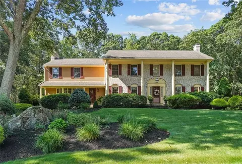 135 Boulder Way, East Greenwich, RI 02818