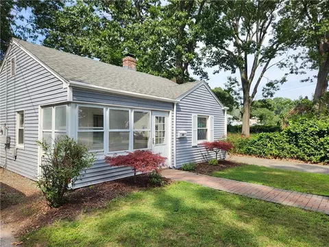 93 Pine Crest Dr, East Providence, RI 02915 photo 28