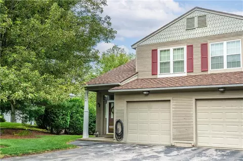 14 Cutters Grn #A, North Providence, RI 02904