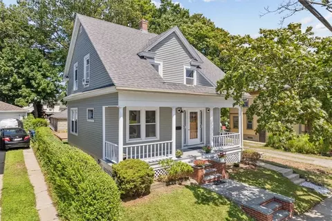 85 Norwood Ave, Cranston, RI 02905