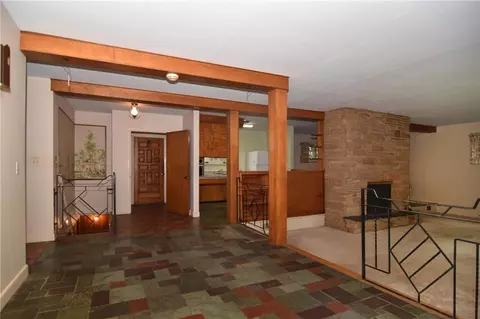 358 Main Rd, Tiverton, RI 02878 photo 4