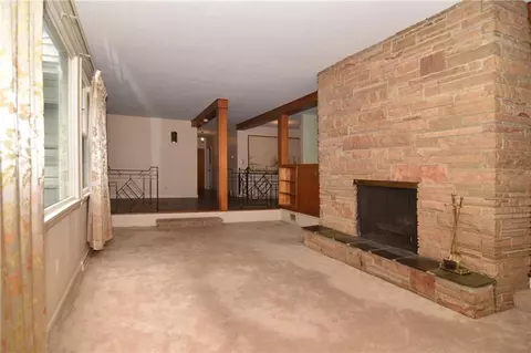 358 Main Rd, Tiverton, RI 02878 photo 5