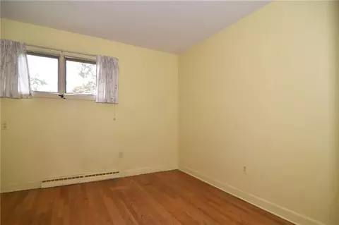 358 Main Rd, Tiverton, RI 02878 photo 21