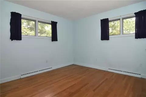 358 Main Rd, Tiverton, RI 02878 photo 19