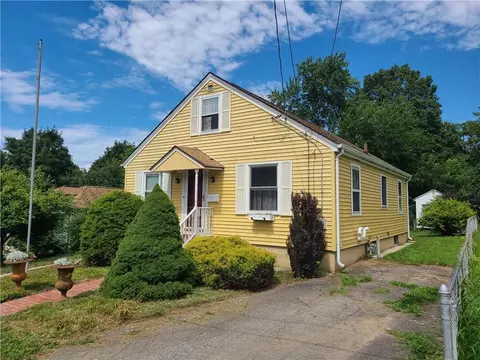 47 Harrison St, Cumberland, RI 02864