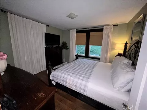893 Diamond Hill Rd, Woonsocket, RI 02895 photo 6