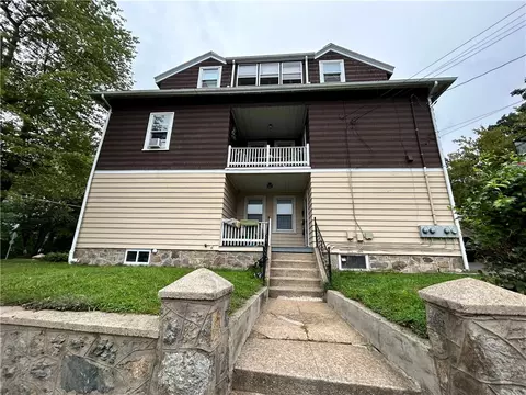 893 Diamond Hill Rd, Woonsocket, RI 02895 photo 3