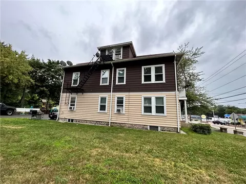 893 Diamond Hill Rd, Woonsocket, RI 02895 photo 2