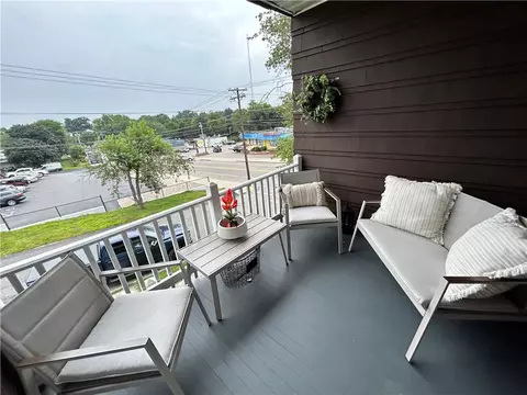 893 Diamond Hill Rd, Woonsocket, RI 02895 photo 4
