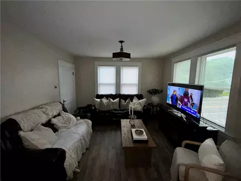 893 Diamond Hill Rd, Woonsocket, RI 02895 photo 8